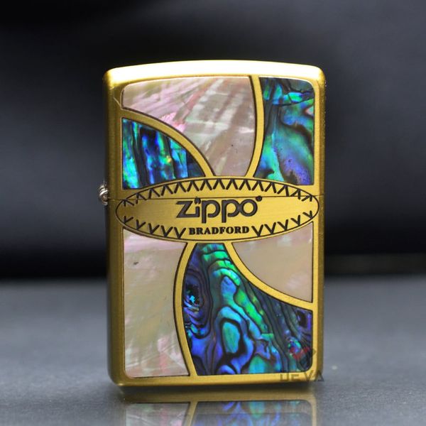 Zippo Vòng Xoáy Khảm Trai ZN381