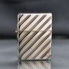 Zippo Tái Bản 1935 Mạ Bạch Kim Kẻ Chéo Platinum Plate ZN389