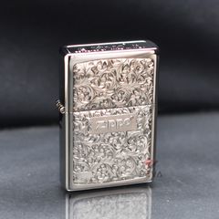 Zippo 2 Mộc Đáy Bottom Up Hoa Văn Silver Plate Titanium Coating ZN159