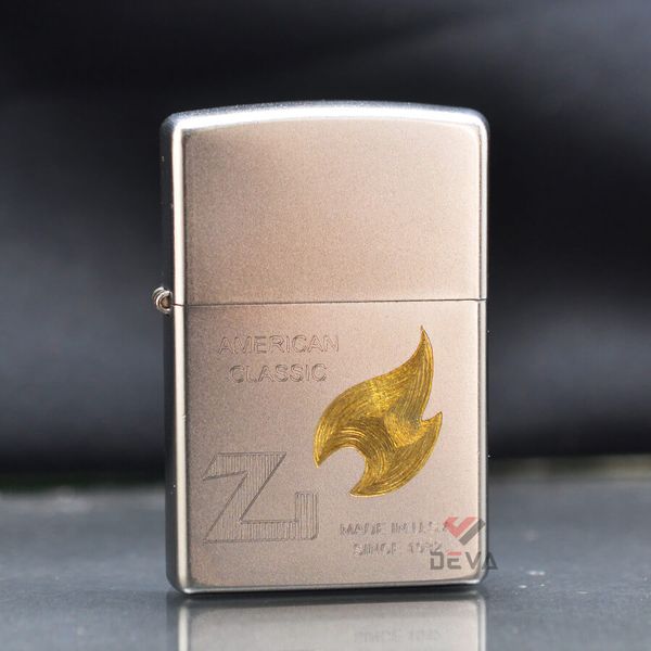 Zippo Mạ Satin Khắc Ngọn Lửa American Classic ZK09