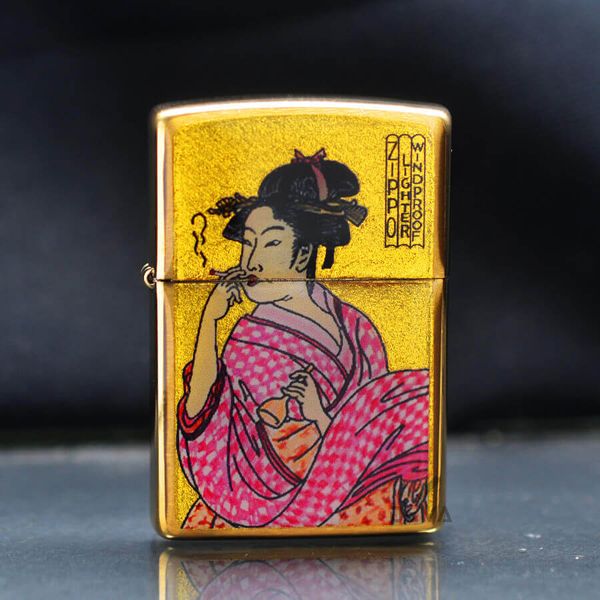 Zippo Gắn Tranh Ukiyo-e Nghệ Sĩ Geisha Hút Thuốc Lá ZN224