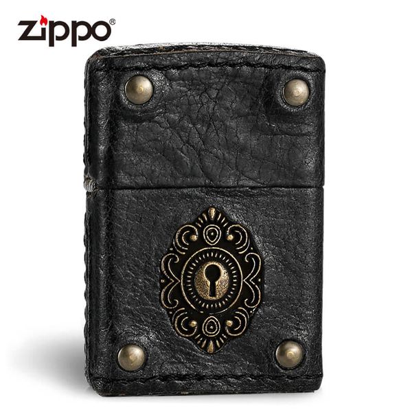 Zippo Bọc Da Khảm Emblem Ổ Khóa Cổ ZN227