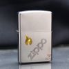 Zippo Mạ Satin Khắc Ngọn Lửa Mạ Vàng Và Logo Chéo ZK19