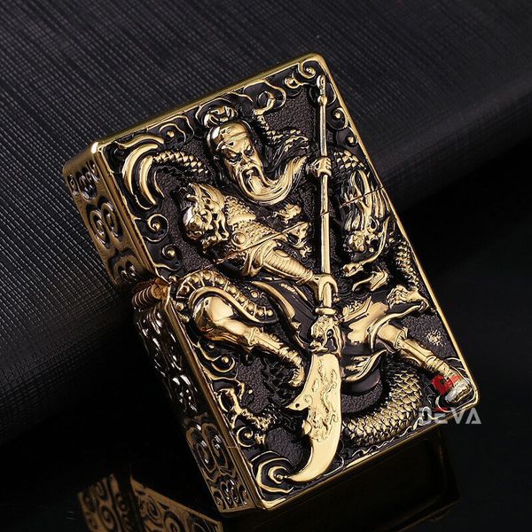 Bật lửa xăng đá Zorro bọc vỏ dày khắc nổi tướng Quan Vũ Z-KJ1005