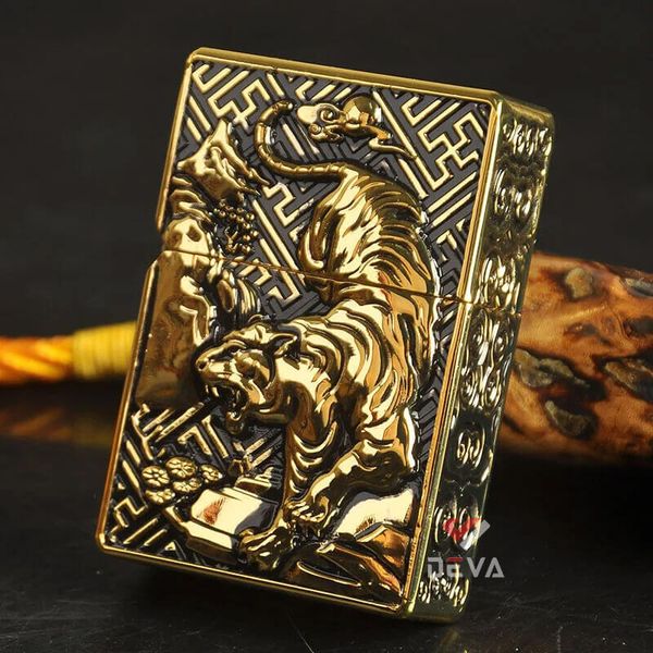 Bật lửa xăng đá chính hãng Zorro bọc vỏ dày ốp hình Hổ núi Z-KJ1016