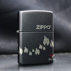 Zippo Premium Sơn Đen Khắc Chìm Ngọn Lửa Và Logo Zippo Z34