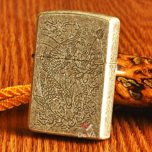 Bật lửa xăng đá Zorro bạc cổ khắc cá chép ngậm tiền Z92107