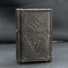 Zippo Bọc Da Chủ Đề Thương Hiệu Thời Trang Louis Vuitton ZN22