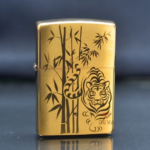 Zippo Vàng Khắc Hổ Rừng Trúc ZK36