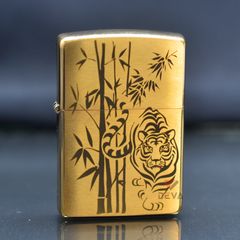 Zippo Vàng Khắc Hổ Rừng Trúc ZK36