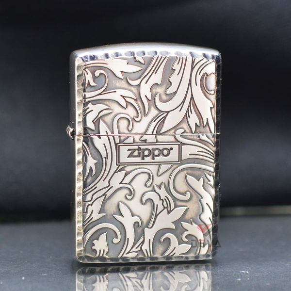 Hoa văn Armor giới hạn màu bạc cổ ZN53