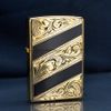 Zippo Sơn Mài Hoa Văn Mạ Vàng Kẻ Chéo ZN67