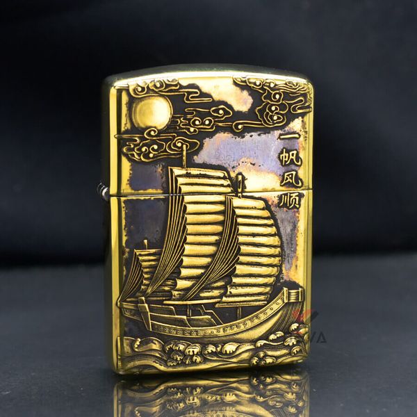 Zippo Amror Khắc Nổi Thuyền Cổ Thuận Buồm Xuôi Gió ZD09