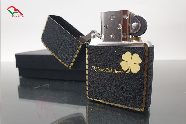 Zippo May Mắn Cỏ 4 Lá ZK105