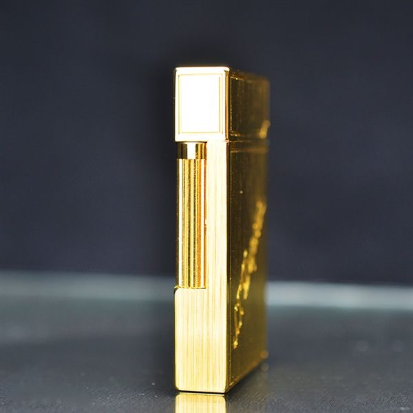 Bật lửa Dupont kẻ vàng vuông D34