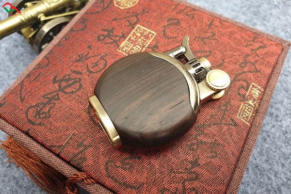 Bật lửa Xăng Đá Cheif CF213