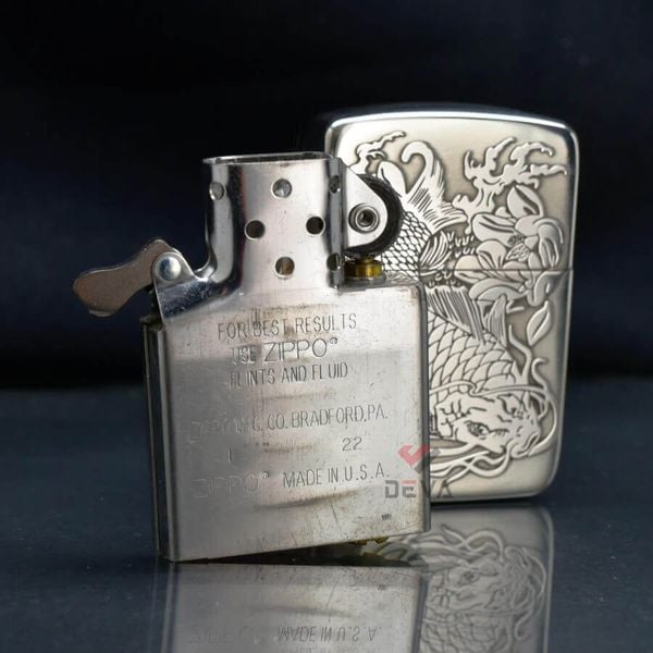 Zippo Bạc Khối Tái Bản 1941 Khắc Cá Chép Đầm Sen BK37