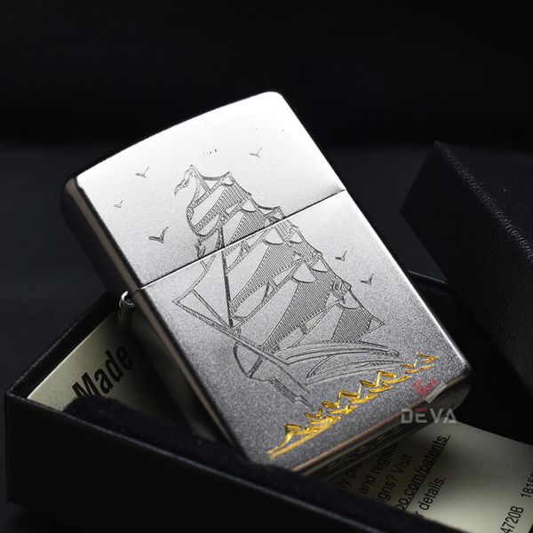 Zippo Mạ Satin Khắc Hình Thuyền Buồm Cổ ZK15