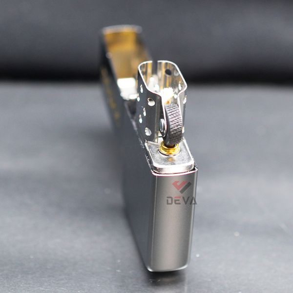 Zippo Satin Khắc CNC Chủ Đề Tượng Nữ Thần Tự Do ZK62