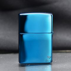 Zippo Sơn Khắc Chủ Đề Mã Đáo Thành Công Mạ Vàng ZK98