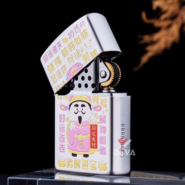 Bật lửa xăng đá Zorro hình Thần Tài may mắn bản giới hạn Z2-1140