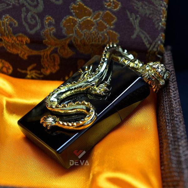 Bật lửa Zorro Ốp Tượng Rồng Uốn Lượn Bản Giới Hạn Z91321