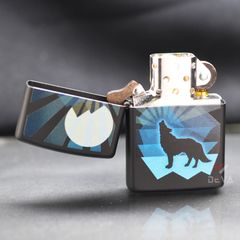 Zippo Sơn Chủ Đề Chó Sói Và Mặt Trăng Wolf AND Moon Design Z10