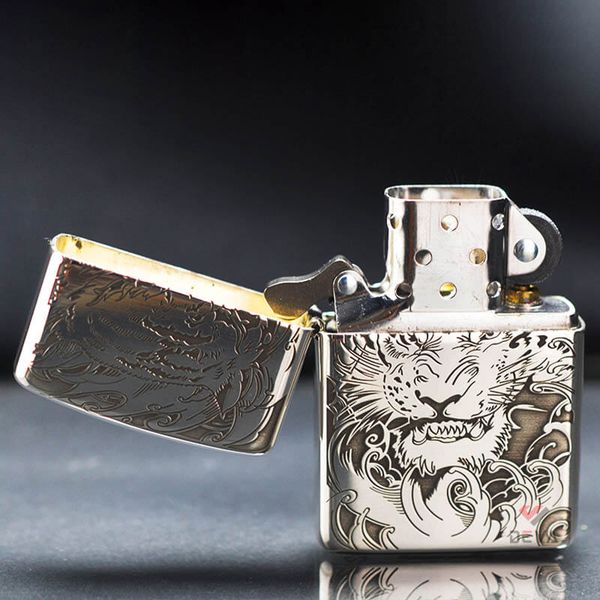 Zippo Bạc Khối Armor Khắc Chủ Đề Mãnh Hổ BK83