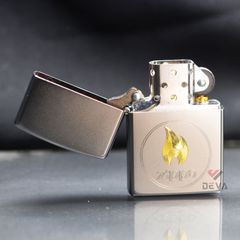 Zippo Satin Khắc Ngọn Lửa Zippo ZK77