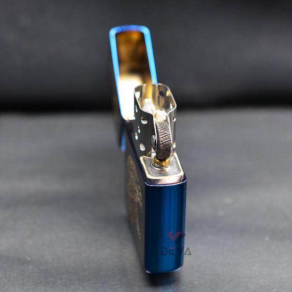 Zippo Xanh Sapphire Khắc Chim Ưng ZK112