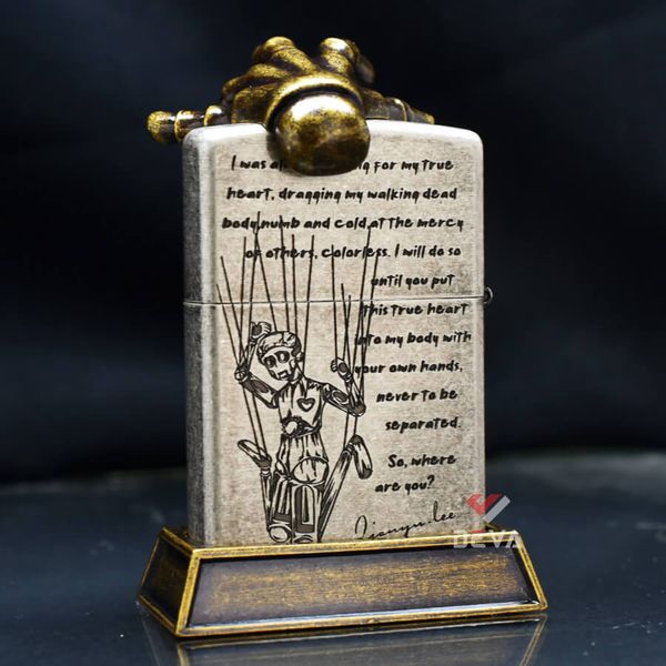 Set Zippo Chủ Đề Con Rối Với Ngăn Rỗng Trái Tim ZN296