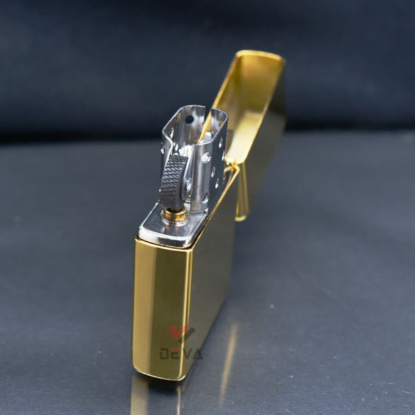 Zippo Khảm Xà Cừ Khắc Đôi Cá Heo Nhảy Múa ZN58