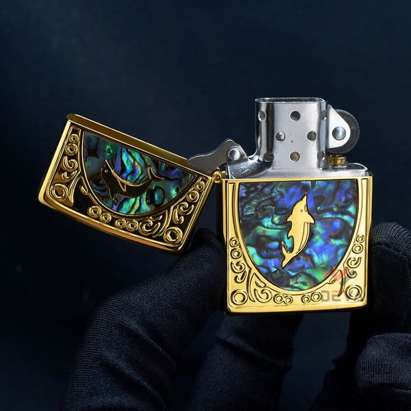 Zippo Khảm Xà Cừ Khắc Đôi Cá Heo Nhảy Múa ZN58