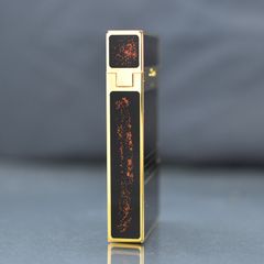 Bật lửa Dupont sơn mài đen viền vàng D133