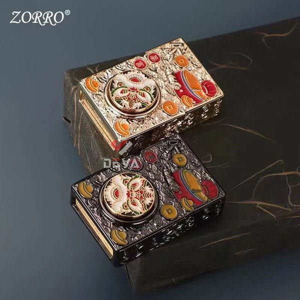 Bật lửa Zorro bọc vỏ dày vòng xoay đầu Lân may mắn Z-KJ1025