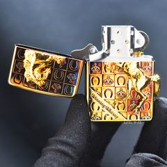 Zippo Đồng Cháy Ốp Chú Ngựa Chiến Thắng ZN17