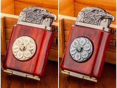 Bật lửa Zorro ốp gỗ chim đại bàng Z591