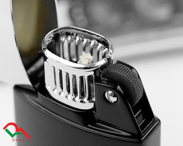 Bật lửa xăng đá Ronson R28