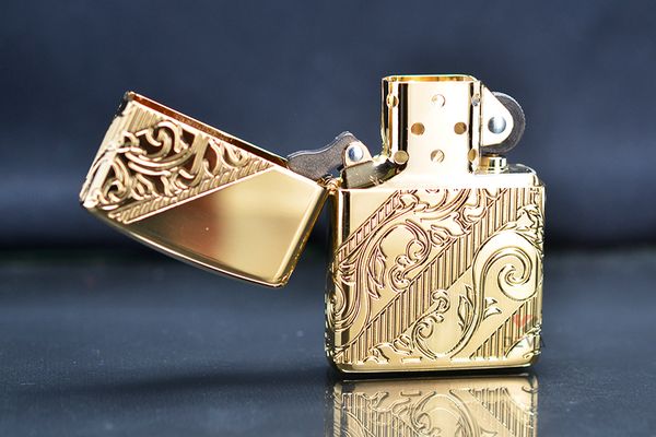 Zippo Armor 2018 Collectible mạ vàng Golden Scroll Z245