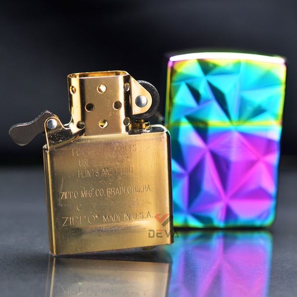 Set Bật Lửa Zippo Vân Nổi 3D Kèm Cốc Pha Lê Cao Cấp ZN141
