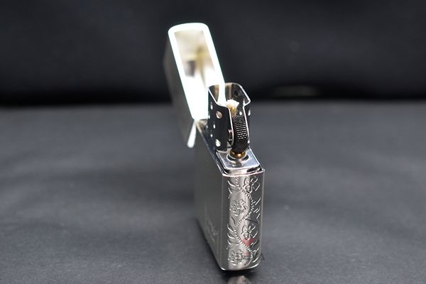 Zorro Mạ Bạc Cạnh Hoa Văn Bản Giới Hạn Z92055