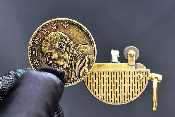 Bật lửa Chính Hãng Zorro Móc Khoá Đồng Xu Z623-201