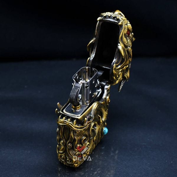 Bật lửa độc vỏ dày chủ đề hung thú Thao Thiết Z003