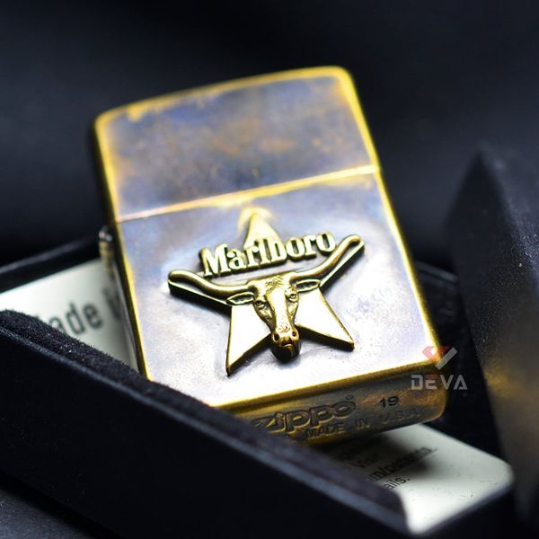 Zippo Đồng Giả Cổ Gắn Emblem Đầu Bò Marlboro ZD17