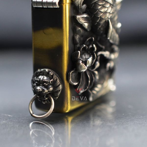 Zippo Ốp Nổi Cá Chép Đầm Sen 3D ZD28