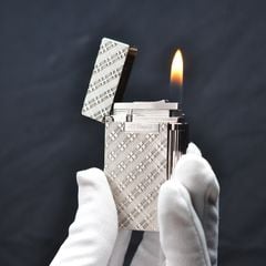Bật lửa Dupont ô vuông D47