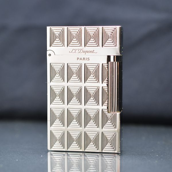 Bật lửa Dupont ô vuông nổi màu vàng D59
