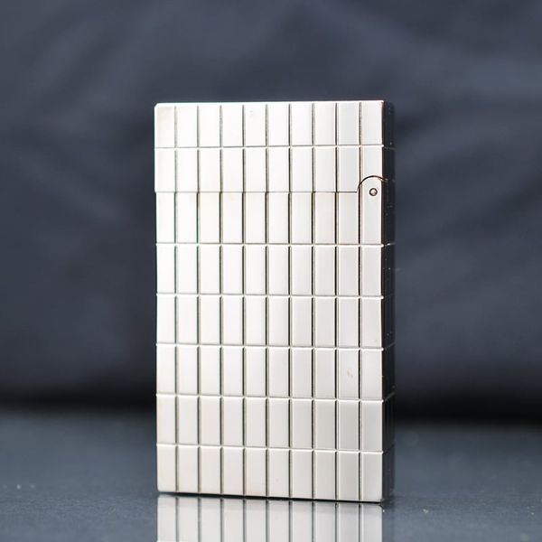 Bật lửa Dupont vàng kẻ vuông D51