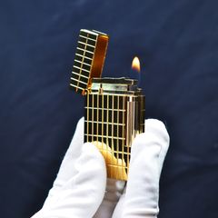 Bật lửa Dupont vàng kẻ vuông D51