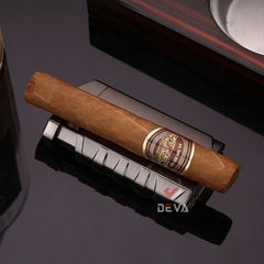 Bật lửa ga Honest khò 3 tia chéo kèm đục BCZ 795